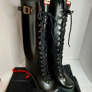 Hunter Lace Up Knee High Lapins w/ bag. RARE.